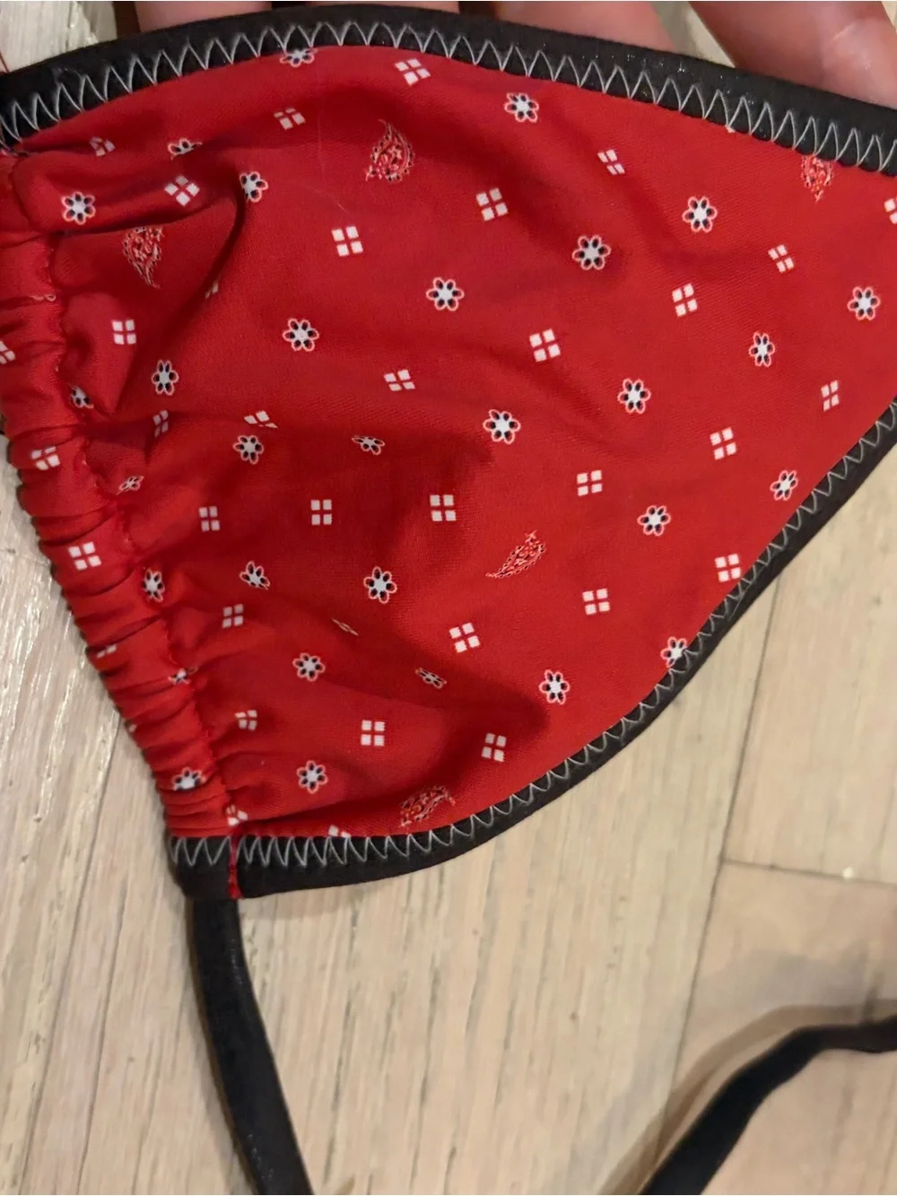 Frankie’s Bikinis x Bella Hadid Paradise Lovebug Triangle String Bikini Top M